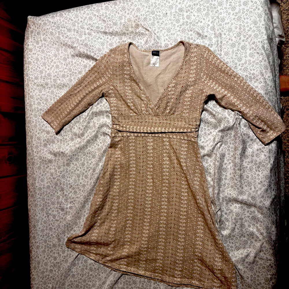 Patagonia Cotton Tan Leaf Dress- Women’s M